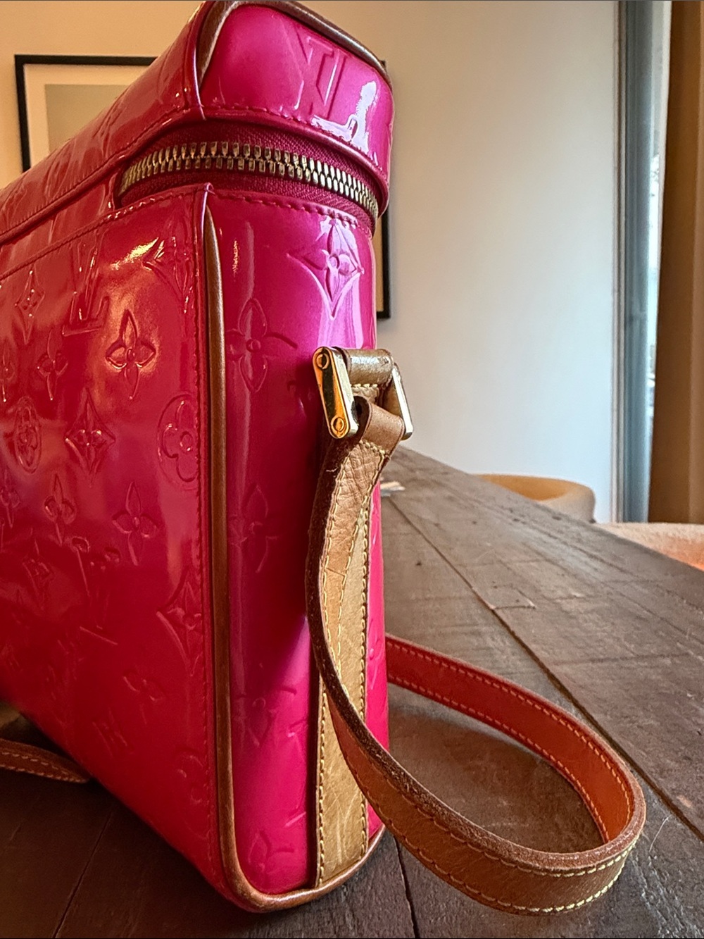Louis Vuitton Vernis Sullivan Vertical Crossbody — Fuchsia/Hot Pink - Picture 5 of 15